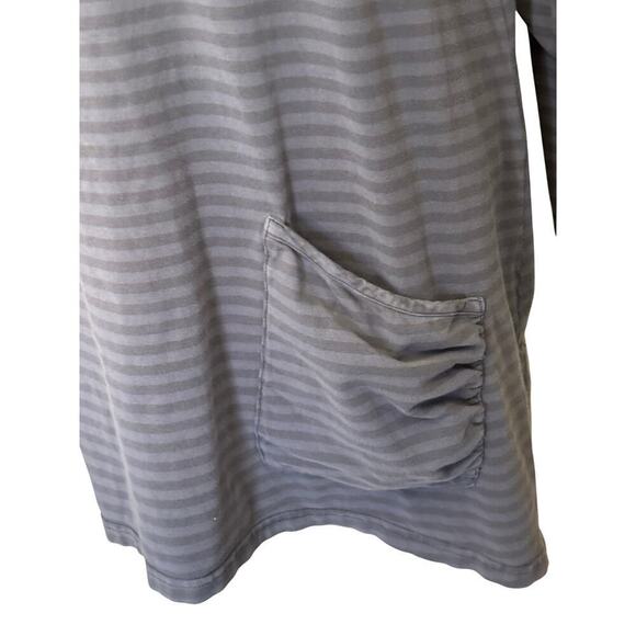 Iridium gray striped top, oversized, lagenlook, layering, artsy, minimalist - Picture 4 of 7